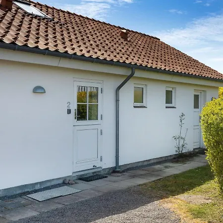 Apartment Kuisma - 300m From The Sea In Bornholm By Interhome