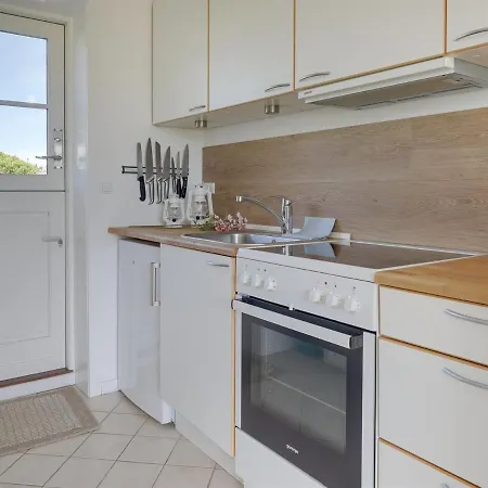 Apartment Kuisma - 300m From The Sea In Bornholm By Interhome